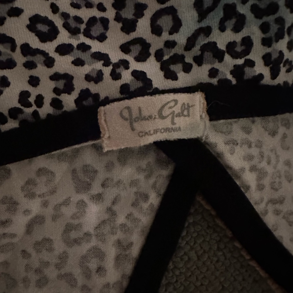 john galt crop top - Picture 3 of 3